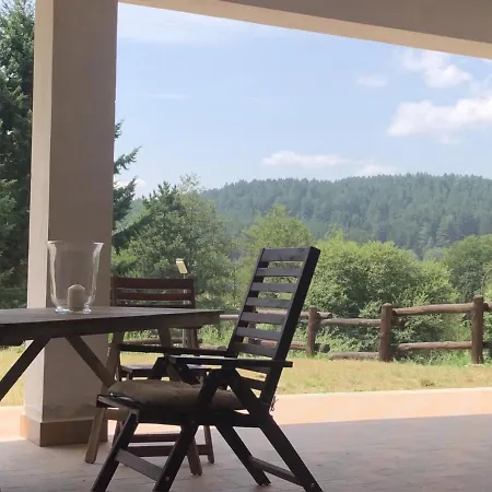 Tra Il Bosco E Il Semesterbostad