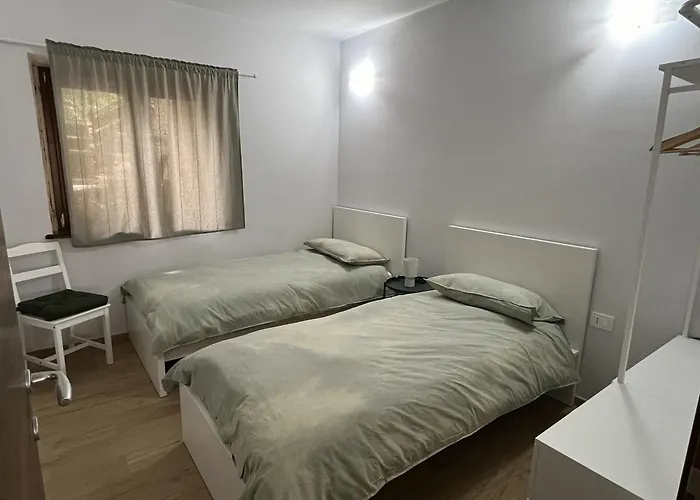 Tra Il Bosco E Il Σπίτι διακοπών